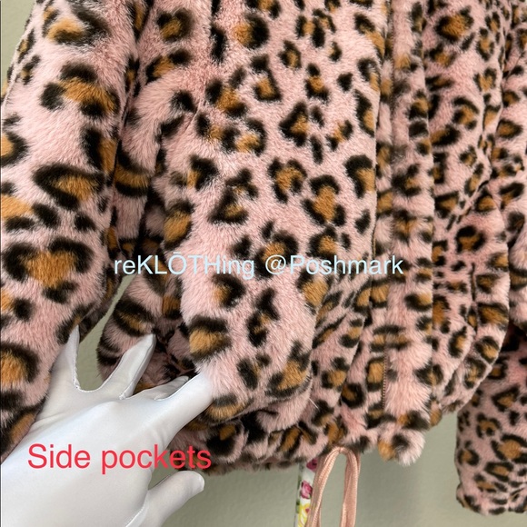 Victoria’s Secret x PINK Cropped Pink Leopard Faux Jacket KNOW ONE CARES - NWT - Picture 5 of 9